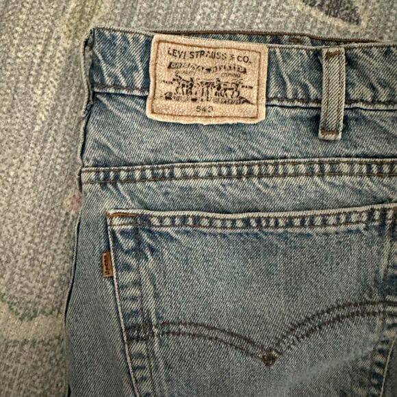 Levi’s Vintage 540 Relaxed Fit Men’s Jeans – 36x30 – Light Distress, Light Wash - Picture 3 of 4